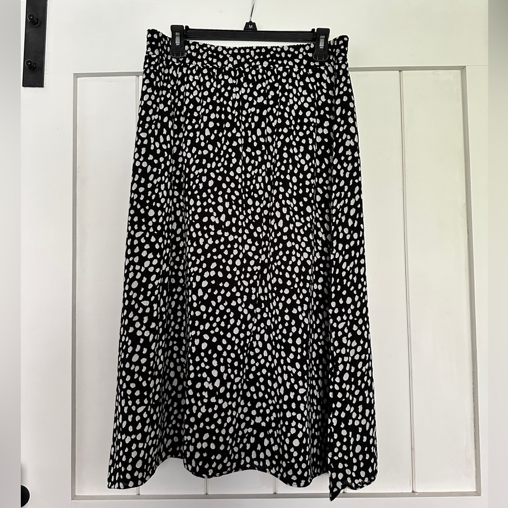 LOFT Black and White A-Line Skirt
